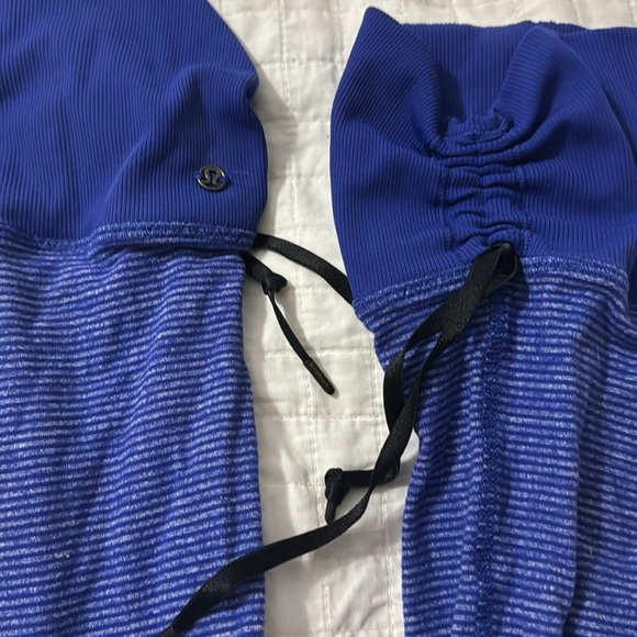 Lululemon pigment blue leg warmers - Picture 2 of 3